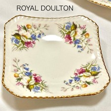 Royal Doulton Mini piatto 4