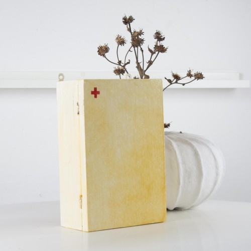 Armadietto per medicinali