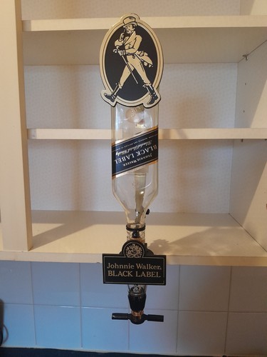 Johnnie walker black label bar - johnnie,