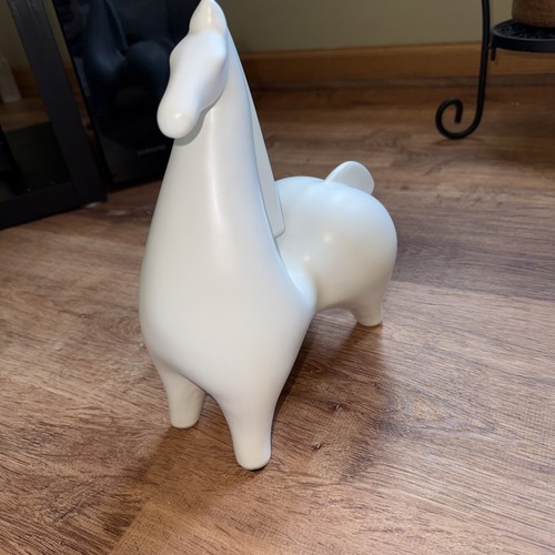 Statua cavallo ceramica bianca