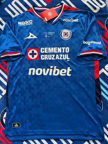 Replica local pirma cruz azul - local,