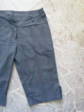 Pantaloni donna stretti corti