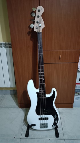 Basso squier bass - pj, affinity