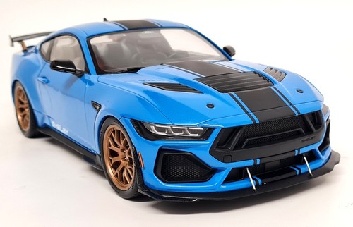 Modellino auto solido 18 - solido, 1/18