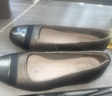 CLARKS LEATHER SHOES KEESHA