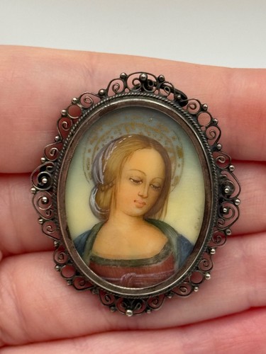 Ciondolo spilla madonna