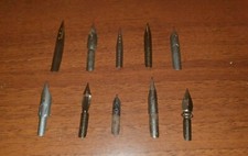 LOTTO DI VECCHI PENNINI VARIE MARCHE MAI STATI USATI diversi