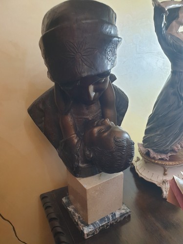 Maternità bronzo con - in, base