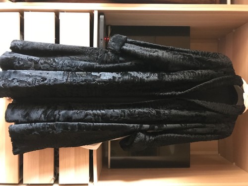 Cappotto donna lungo astrakan
