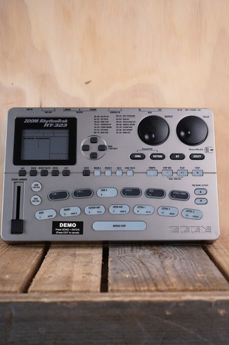Zoom 323 rhythmtrak drum - zoom,