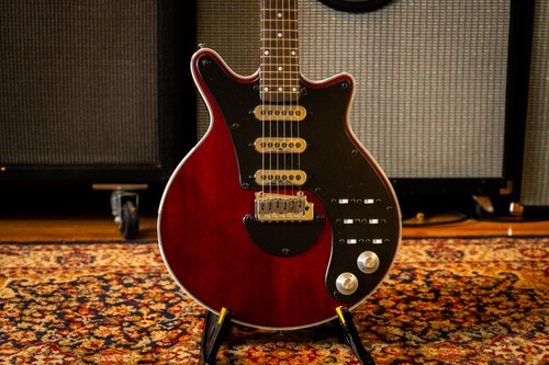 Brian may red special - may,