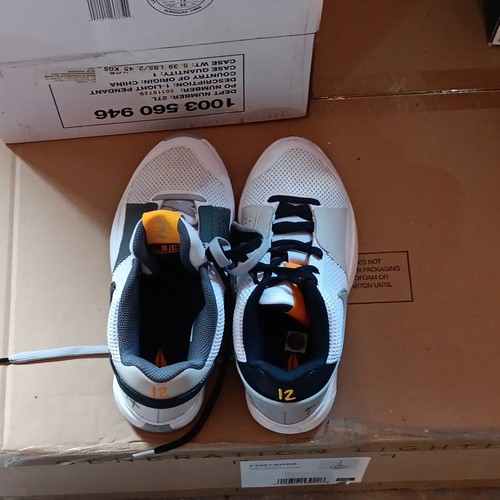 Nike - 1,