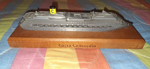 Modellino costa concordia - modellino,