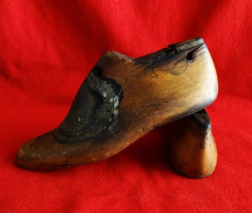 Antiche forme di scarpe - di,
