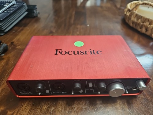 Focusrite scarlett 2i4 - focusrite,