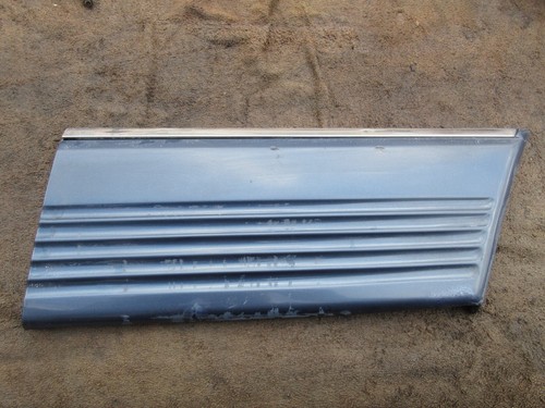 Rivestimento pannello laterale