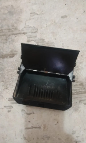 Posacenere ford fiesta mk3 - posacenere,