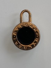 Ciondolo Bulgari proveniente da pochette di Magnifica Alitalia