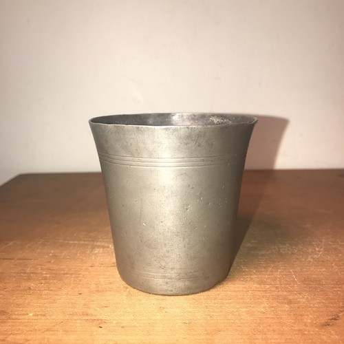 Antica tazza primitiva - , in