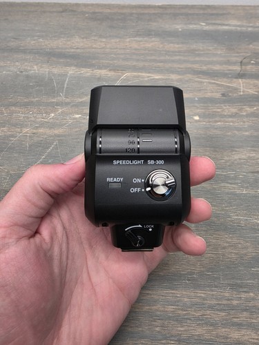 Nikon speedlight 300 flash - speedlight, sb-300