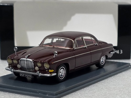 Jaguar 420g rhd - 1967, rosso