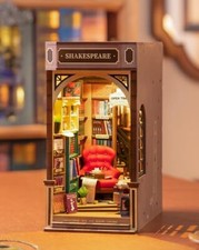 Rolife Book Nook Kit Libreria