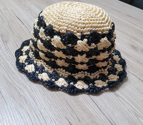 Cappello rafia