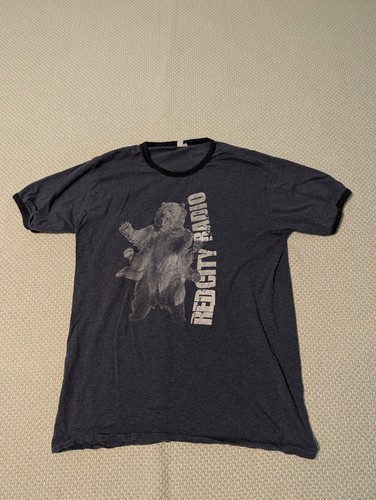 Shirt red city radio six - t-shirt,