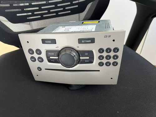 Radio opel corsa - 30,
