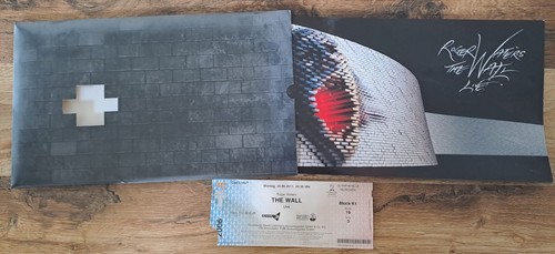 Roger waters the wall live - •,