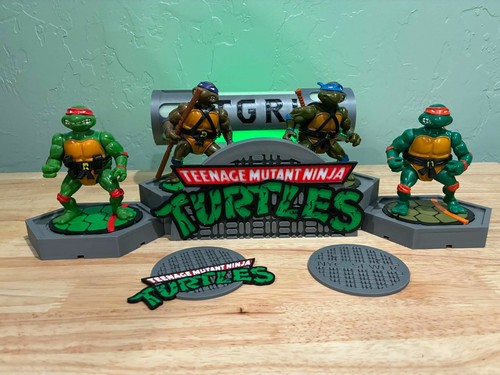Supporto per action figure per