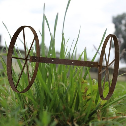 Antico carrello carro