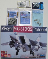AMK Mig-31 B BS Foxhound + decalcomanie FURBALL, conversione resina Eduard AIRES 1:48