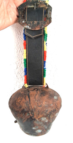Grande campana mucca ottone