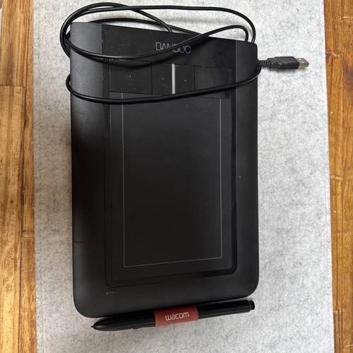 Wacom bamboo touch tablet - bamboo,