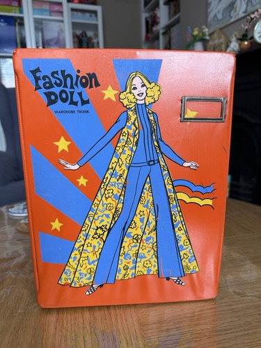 Baule guardaroba bambola moda