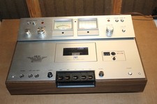 Raro mazzo di cassette Akai