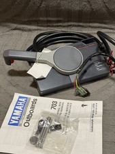 NUOVA YAMAHA Scatola Comando Montaggio Laterale 701 Motore Fuoribordo Avviamento Manuale Non PT