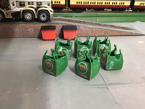 Borsa travis perkins - travis, ton