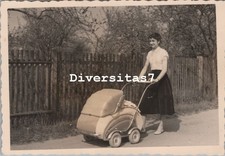Foto signora con passeggino - foto,,