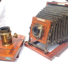 Bella fotocamera antica J Lancaster The 1900 soffietto mogano istantaneo brevetto