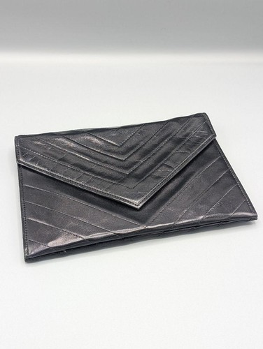 Pochette yves saint laurent - saint,