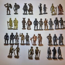 LOTTO 35 SOLDATINI METALLO
