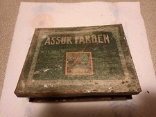 Scatola in metallo antica