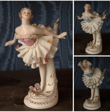 Ceramica Capodimonte Vintage -n.3 Ballerine- firmate B.Merli, in ottimo stato.
