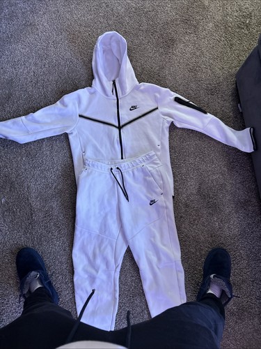 Nike tech white mans size - white,