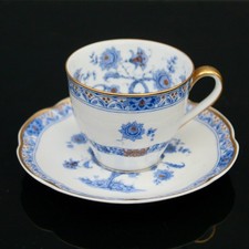 tasse et sous tass A CAFE EN PORCELAINE DE LIMOGES HAVILAND " ARBRE DE VIE "