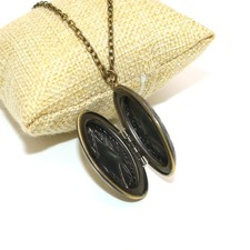 Collana con ciondolo forma