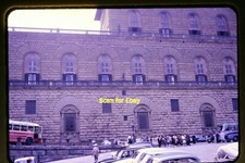 Persone, Auto e Autobus a