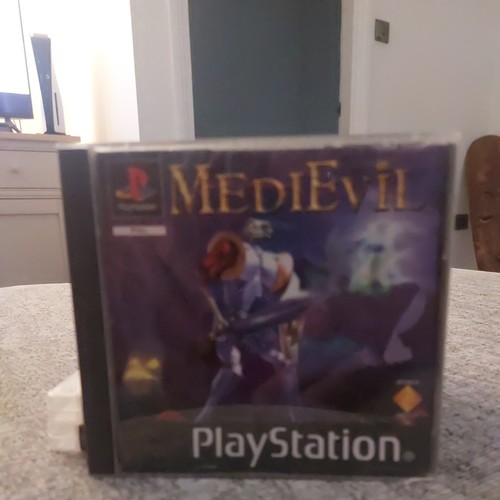 Medievil playstation ps1 - medievil, con
